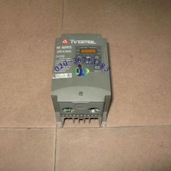 台安0.75KW变频器维修